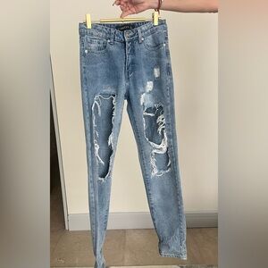 Lioness Heavily Distressed Blue Jeans👖💙